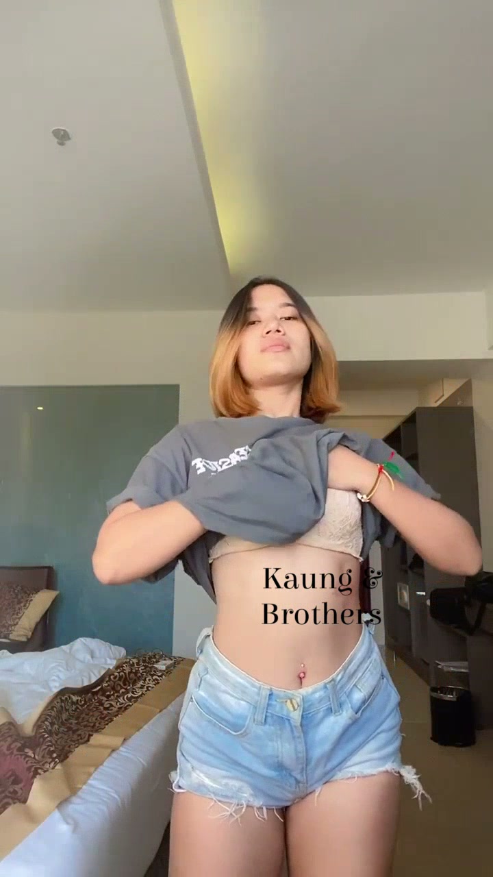 မှုတ်ချက်ကောင်းမဲ့စော်ကြီး — XBurma Myanmar video preview