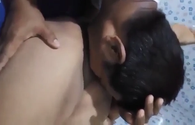 အန်တီကို ရှယ်ဘာဂျာ ပေးပြီး ကြုံး — XBurma Myanmar video preview