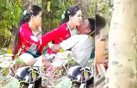 ရွာပွဲလာရင်း ခြုံထဲမှာ အလိုးခံလိုက်ရတဲ့ ရွာသူလေး .. ချောင်းရိုက် — XBurma Myanmar video preview