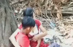 သနားလို့နို့ပေးကိုင်တာ စောက်ဖုတ်ရန်ရှာတယ်ဆိုတာဒါမျိုး ….ချောင်းရိုက် — XBurma Myanmar video preview