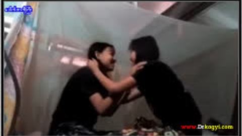 မြန်မာအငုံးလေးတွေထန်နေတာ(၁) — XBurma Myanmar video preview