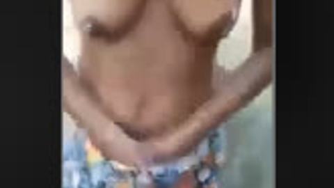 ရေချိုးရင်းဂွင်းထုပေးတဲ့စော်ကြီး — XBurma Myanmar video preview