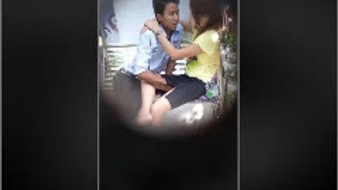 ဂွင်းထုပေးတဲ့ပူစီလေး — LeakMM Myanmar video preview