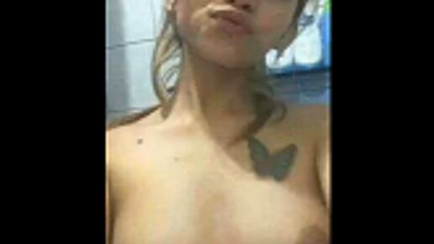 ပုလွေကျွမ်းသူလေး — XBurma Myanmar video preview