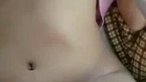 ဖီးတက်နေတဲ့ အသံလေးနဲ့ — XBurma Myanmar video preview