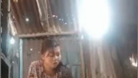 အိမ်မှာဘယ်သူမှမရှိတုန်းလေး — XBurma Myanmar video preview