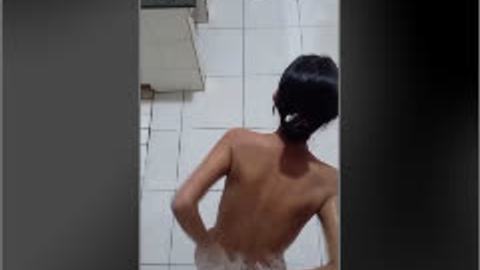 မြန်မာမလေးရေချိုး — XBurma Myanmar video preview