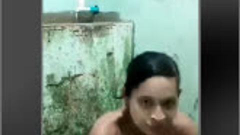 မြန်မာမမရေချိုးအလန်းကြီး(၃) — XBurma Myanmar video preview