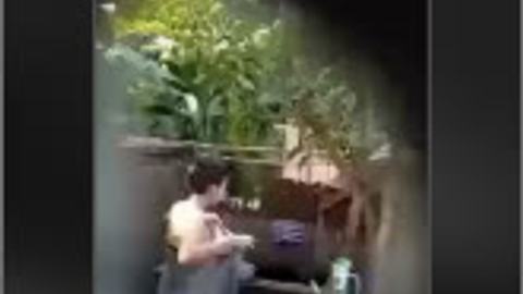 ရေချိုး‌‌ချောင်းရိုက် — LeakMM Myanmar video preview