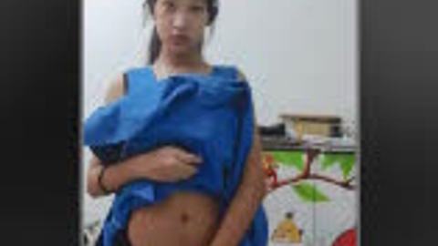 ဆယ်ကျော်သက်လေးရေချိုး(၁) — XBurma Myanmar video preview