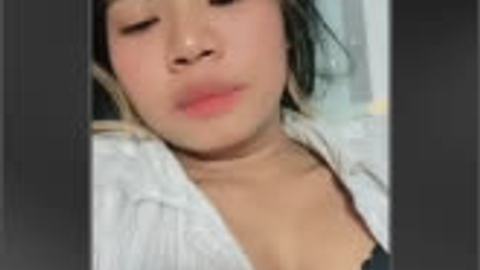လဲ့လဲ့ဝင်း — XBurma Myanmar video preview
