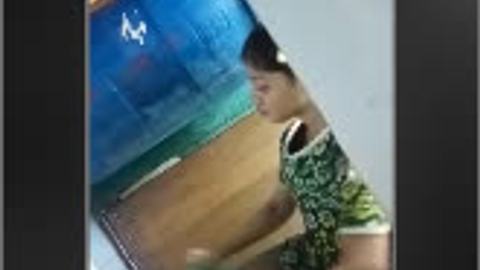 မြန်မာကုလားမလေးရေချိုး — LeakMM Myanmar video preview