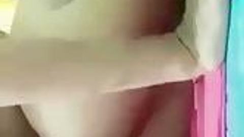 ဒေါ့ဂျီးလေးအငြိမ်ဆွဲ — XBurma Myanmar video preview