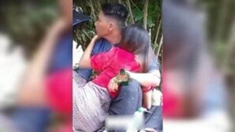 မြောင်းနှိုက်တပေါက် — LeakMM Myanmar video preview