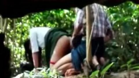 အငုံးလေးကိုဒဲ့ကြိတ်တာ — LeakMM Myanmar video preview