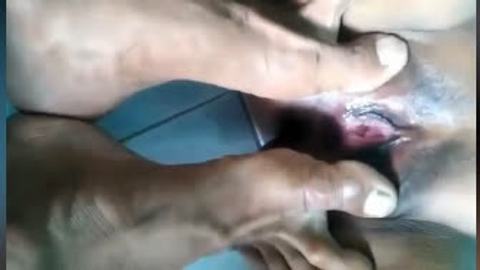 ခြေထောက်နဲ့တောင်ဖြဲကြည့်လိုက်သေး — XBurma Myanmar video preview