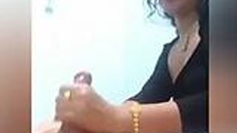Handjob လေးညိုကီတို့ရေ — XBurma Myanmar video preview