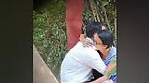 မှန်ကြောင်မလေးရဲ့ဘတ်တီးကိုကိုင် — LeakMM Myanmar video preview