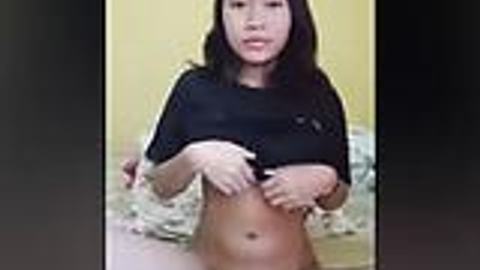 ဆယ်ကျော်သက်လေးရဲ့ပူစီ — XBurma Myanmar video preview