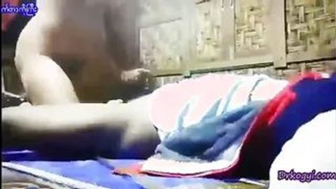 မြင်းစီးကြမ်းတဲ့မိန်းမ — XBurma Myanmar video preview