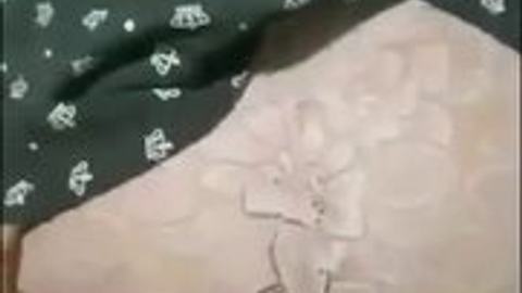အိမ်သာထဲမှာကုန်းတဲ့မြန်မာမလေး — XBurma Myanmar video preview