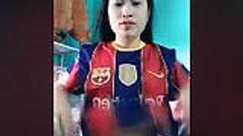 ဖြူဖြူဖွေးဖွေးရှယ်အကိတ်ကြီး — XBurma Myanmar video preview
