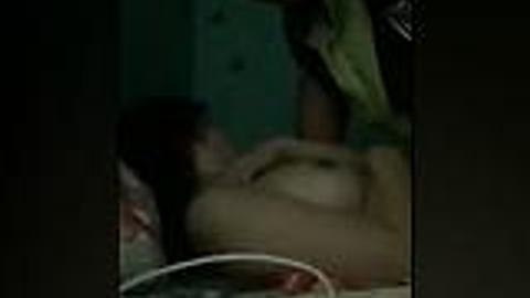 ဘဲကြီးဖုတ်တဲ့ပိပိအလန်းလေး — XBurma Myanmar video preview