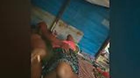 ကလေးအိပ်တဲ့အချိန်ဆွဲတဲ့မြန်မာလင်မယား — XBurma Myanmar video preview
