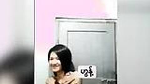 သွေးတွေပေနေတယ်ဆိုလားဘာဆိုလား — XBurma Myanmar video preview