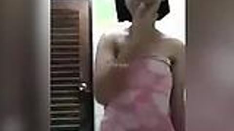 အကိတ်မလေးရေချိုးနေတာ — XBurma Myanmar video preview