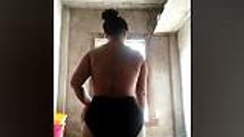 မြန်မာမမအကိတ်ကြီး ကားသစ်အလန်းလေး — XBurma Myanmar video preview