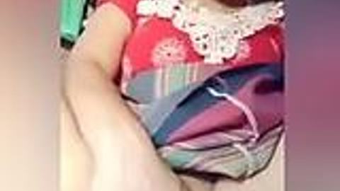 ရှယ်နှိုက်ပြတဲ့အငုံးလေး — XBurma Myanmar video preview