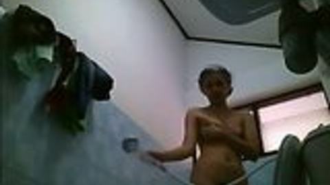 ရေချိုးနေတဲ့ဖုတ်ဖုတ်ကြီး #1 — LeakMM Myanmar video preview
