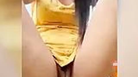 မှန်ကြောင်မမအဖုတ်ဖောင်းဖောင်း video preview