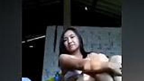 အိမ်မှာဘယ်သူမှမရှိတုန်းဘဲကိုပြ — XBurma Myanmar video preview