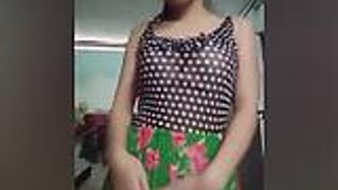 အပျိုပေါက်စဖောင်းဖောင်းလေး — XBurma Myanmar video preview