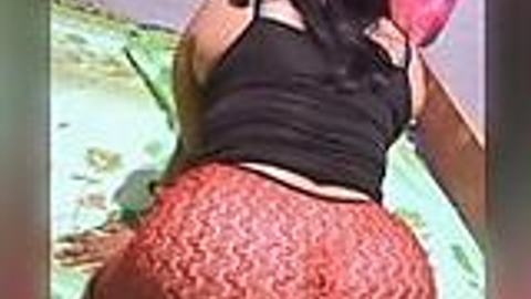 ဝယ်မစားဘဲနှိုက်မြည်းနေသောချိဖ 😂😜 — XBurma Myanmar video preview