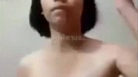 ဆယ်ကျော်သက်အငုံးလေးဖလန်းဖလန်းထ — XBurma Myanmar video preview