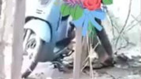 ဆိုင်ကယ်ထောက်ပြီးဆွဲချောင်းရိုက် — LeakMM Myanmar video preview