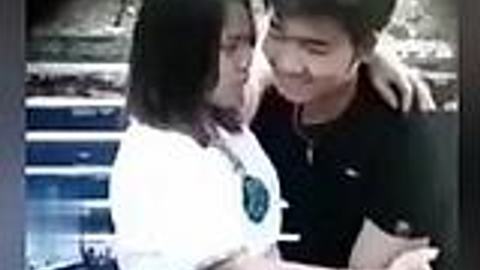မြောင်းနှိုက်ချောင်းရိုက်လေး — LeakMM Myanmar video preview