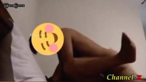 ဟော်တည်မှာအမုန်းဆွဲတဲ့မြန်မာဘဲကြီး — XBurma Myanmar video preview