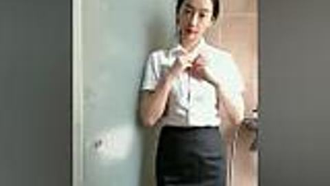 ပိပိသေးသေးလေးရေချိုး စွန်းလန်း — XBurma Myanmar video preview