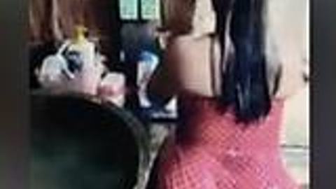 ဘယ်လိုဒေတောင် — LeakMM Myanmar video preview