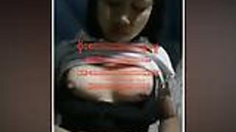 ကလေးကိုအိပ်ခိုင်းနေတဲ့မြန်မာငထန်လေး — XBurma Myanmar video preview