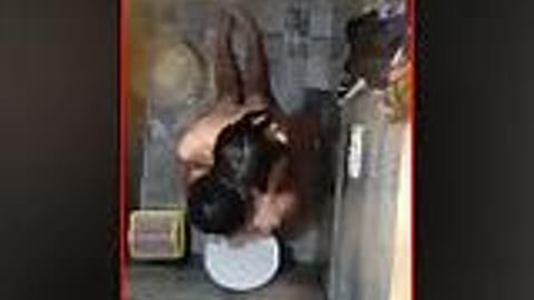 ရေချိုးခန်းထဲမှာလိုးတဲ့အတွဲ ဂလု — LeakMM Myanmar video preview