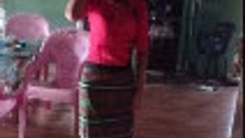 စော်လေးကိုအတင်းပွတ်ခိုင်းနေတာ — XBurma Myanmar video preview