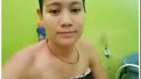 အထည်ချုပ်ကပိပိအလန်းလေး — XBurma Myanmar video preview