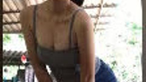 ပိပိအလန်းလေးဖလန်းဖလန်းထနေတာဂလု — XBurma Myanmar video preview