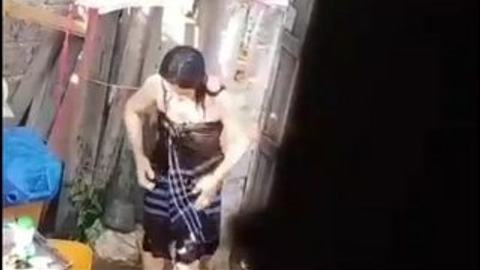 ရေချိုးချောင်းရိုက် (၄၈) — LeakMM Myanmar video preview