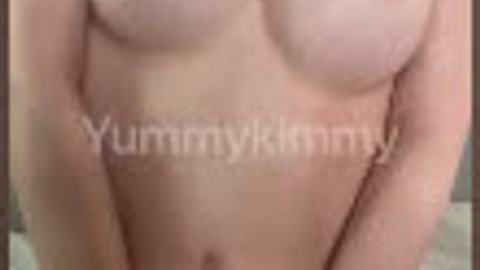 စောက်ရမ်းသန့်တဲ့ဖုတ်ဖုတ်လေး Only Fans #1 video preview